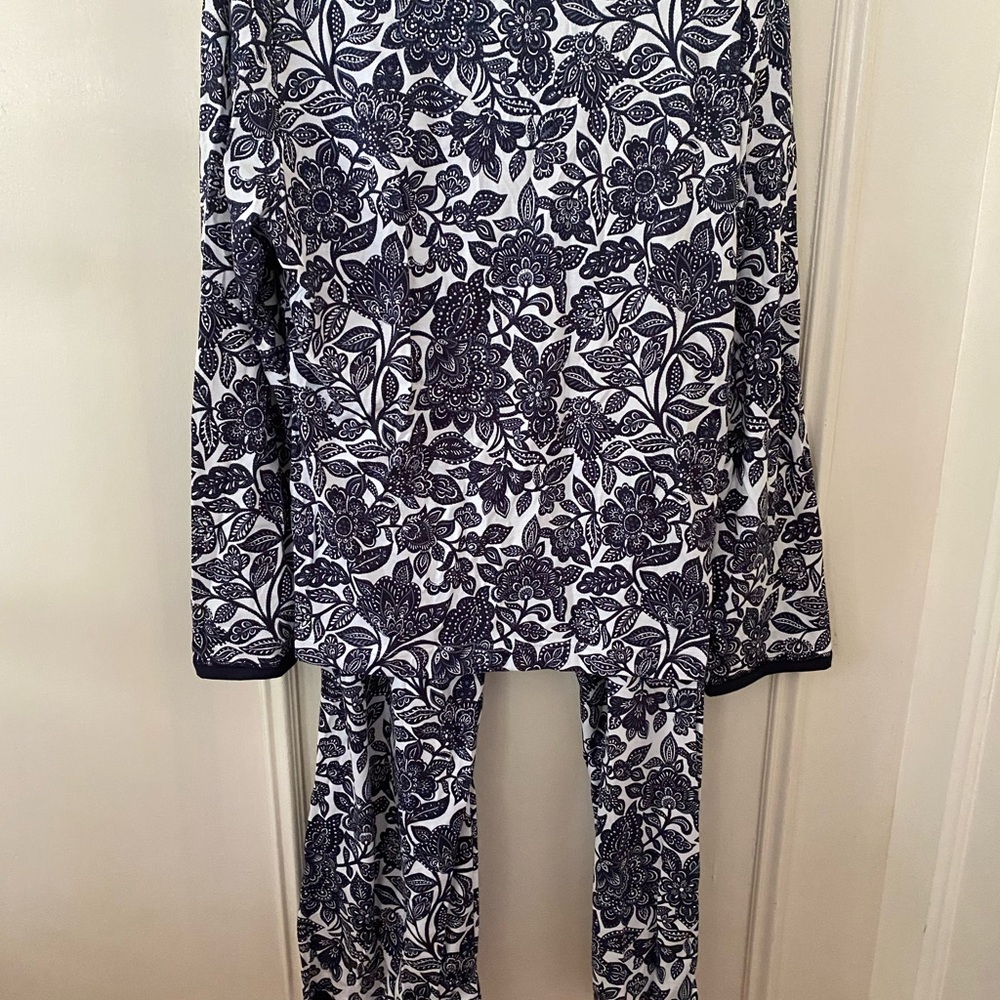 Garnet Hill XL Organic Cotton Pajamas - Picture 2 of 3
